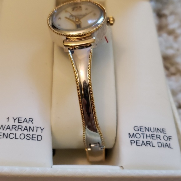 Watch - Picture 4 of 6